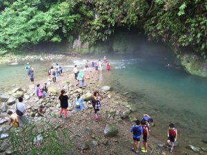 夏のヤマメ祭り大盛況