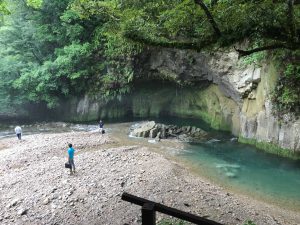 昨日と今日の川の違い