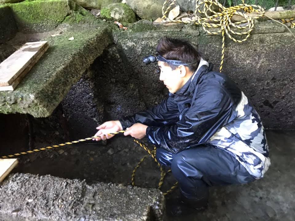 導入管に詰まった土砂の除去