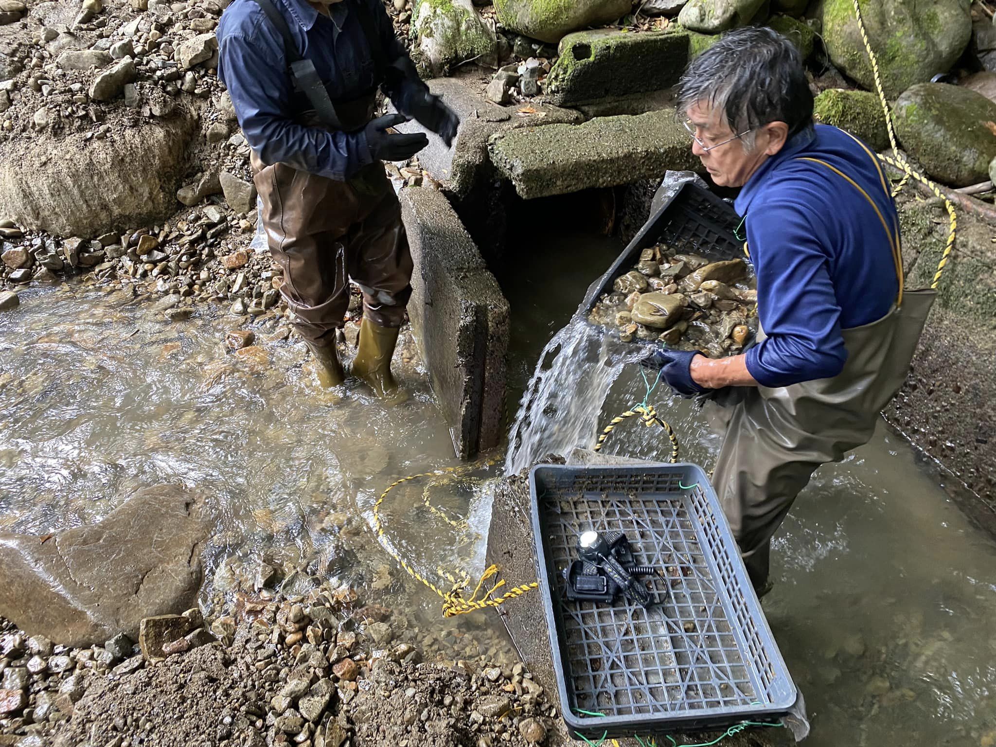 導水管の土砂除去